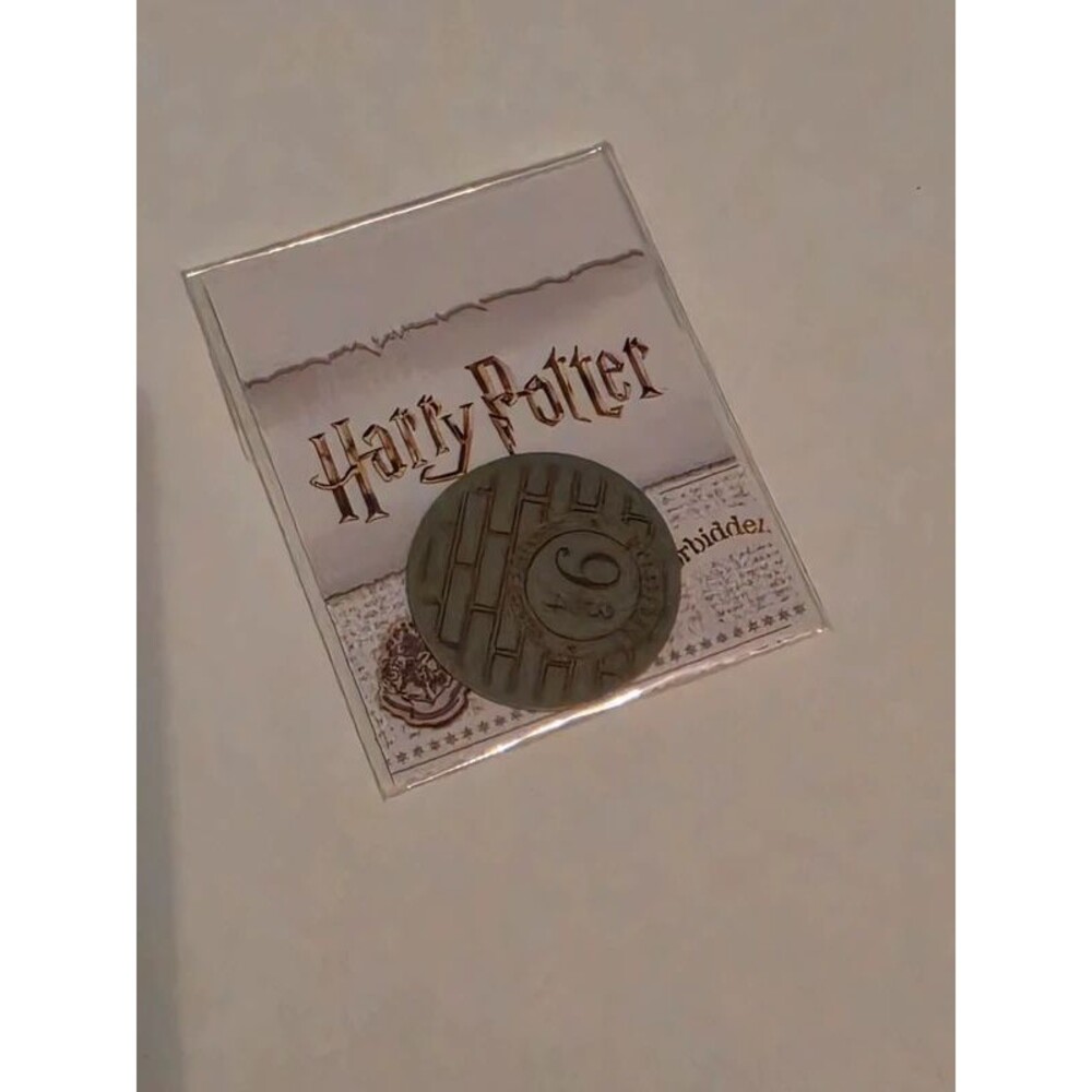 Origami Owl Harry Potter 9 3/4 Platform Plate for Living Locket